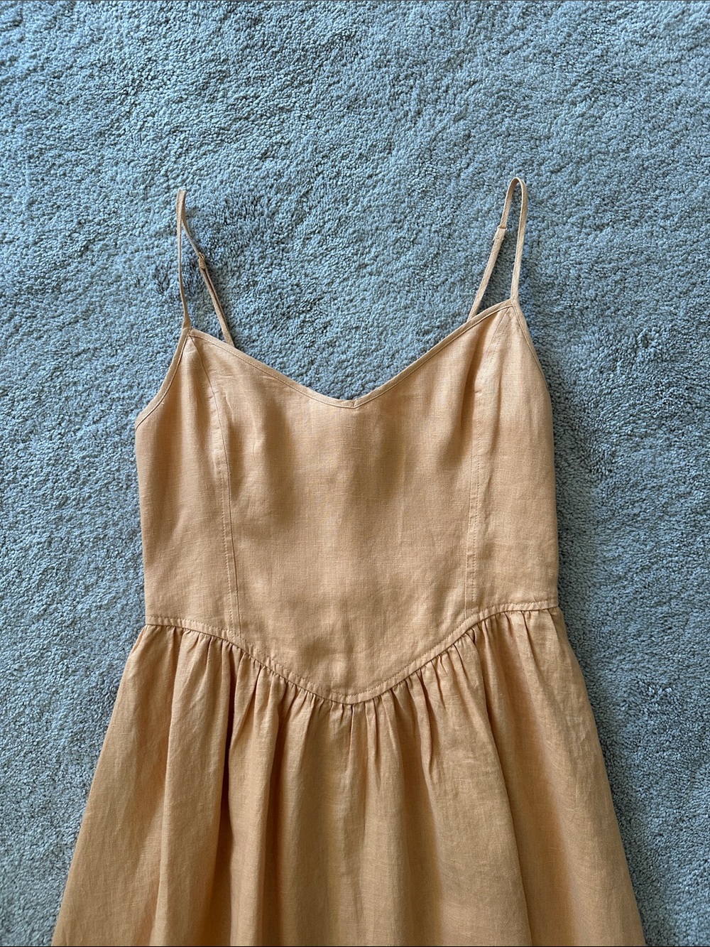 Aritzia Wilfred Linen Midi Dress in Warm Peach - Picture 2 of 5